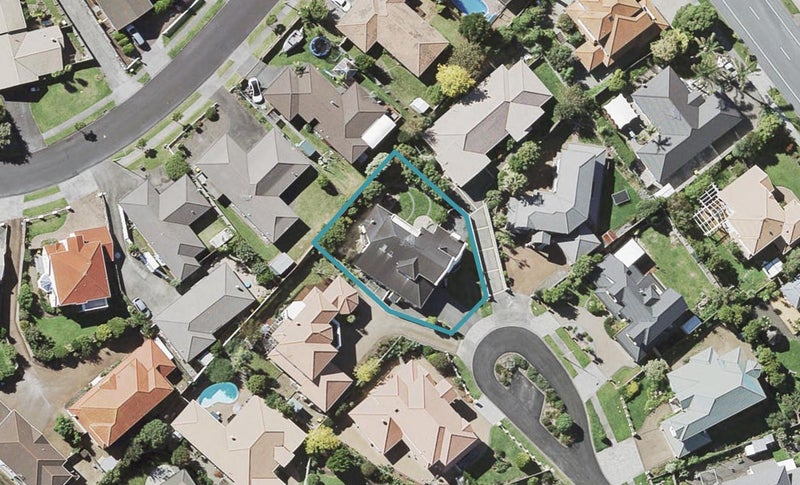 10 Nathan Close, Somerville, Manukau - Carousel 1