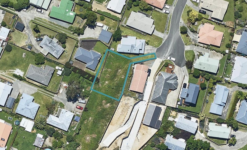 16C Newark Close, Gate Pa, Tauranga - Carousel 1