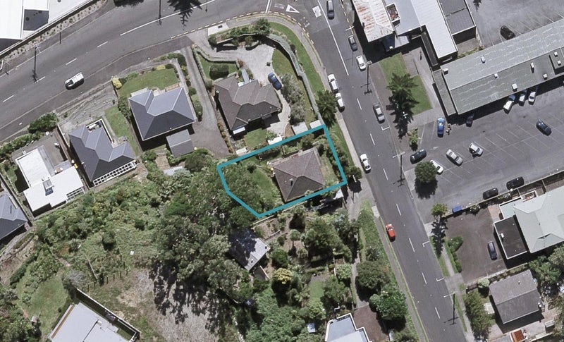 4 Lawry Street, Moturoa, New Plymouth - Carousel 1