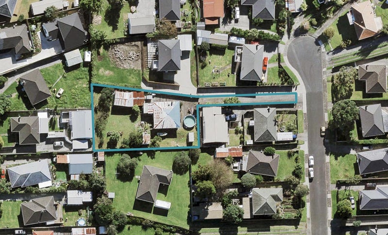 26 London Street, Te Atatu Peninsula, Auckland - Carousel 1