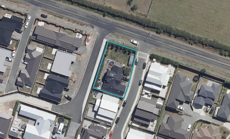 2 Springside Court, Huntington, Hamilton - Carousel 1