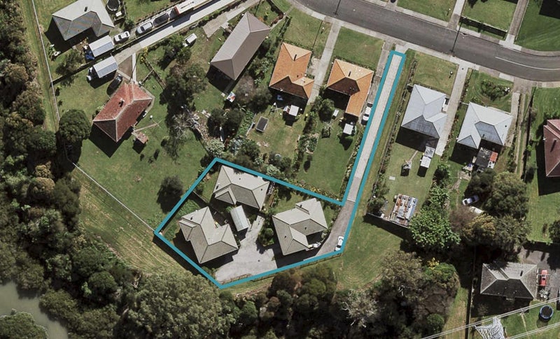 2/28A Firth Crescent, Ōtara, Auckland - Carousel 1