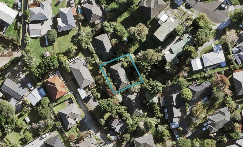 18B Batkin Road, New Windsor, Auckland - Carousel 1