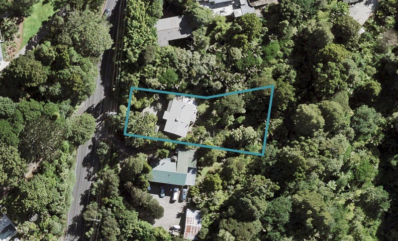 54 Huia Road, Titirangi, Auckland - Carousel 1
