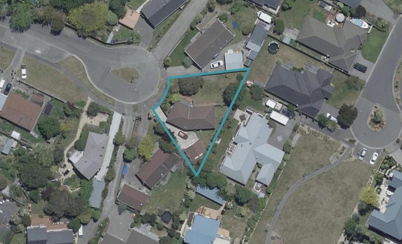 10 Arosa Place, Parklands, Christchurch - Carousel 1