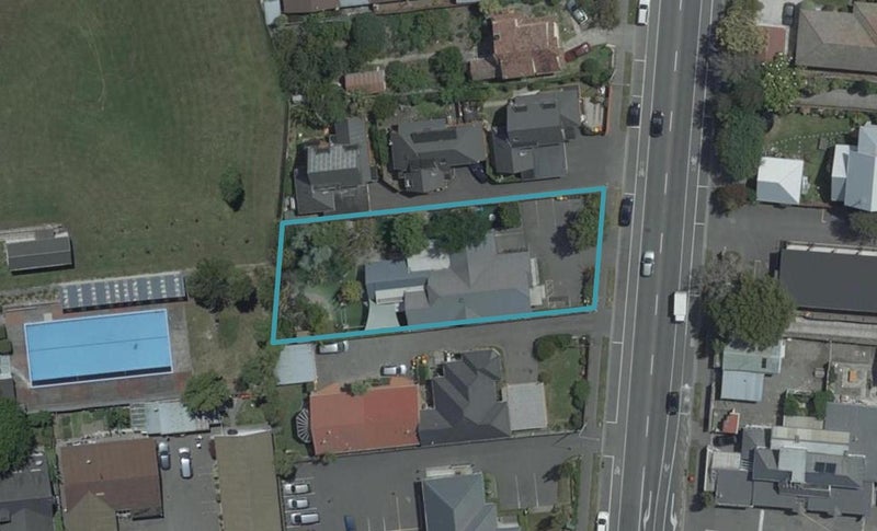 1/7 Roa Road, Fendalton, Christchurch - Carousel 1