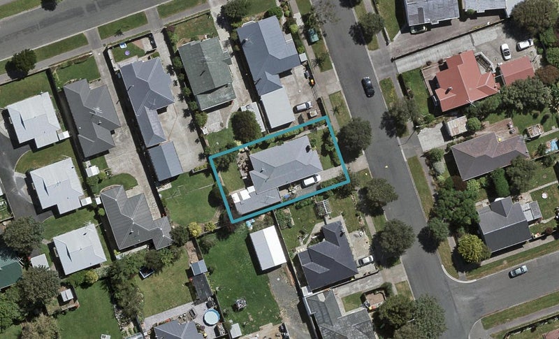 48 Bamborough Street, Richmond, Invercargill - Carousel 1