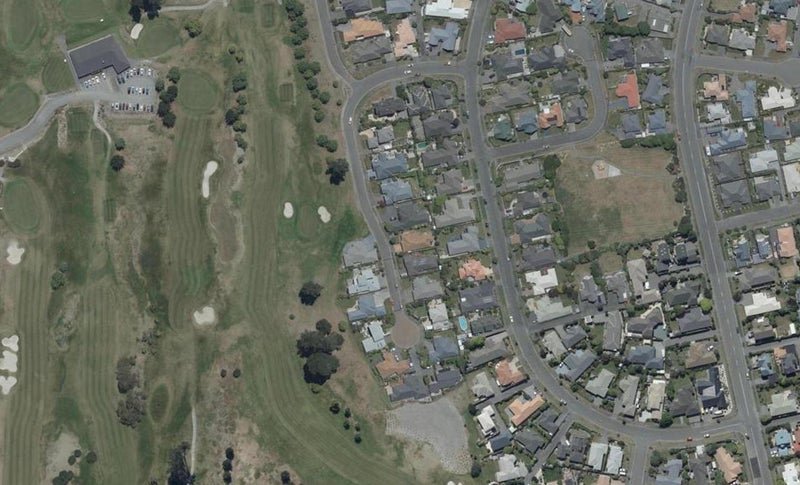 15 Fishermans Rest, Waimairi Beach, Christchurch - Carousel 1