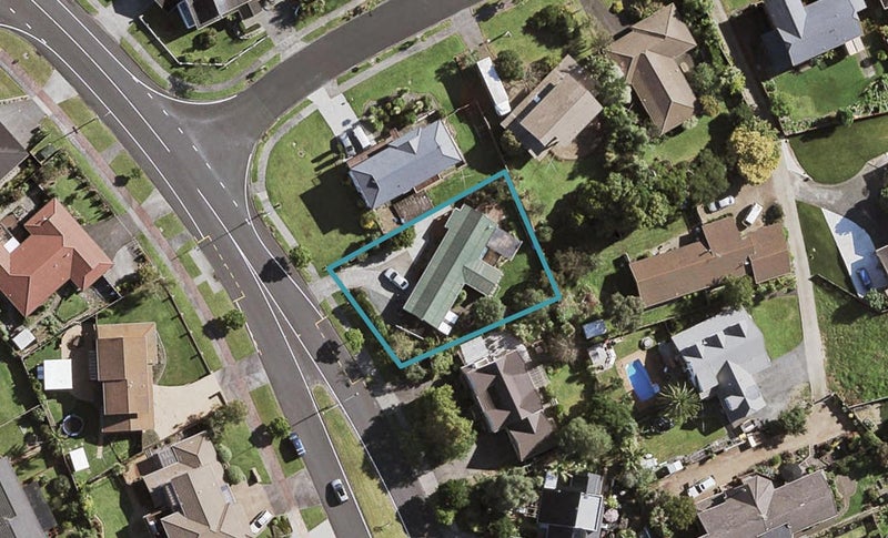 9 Charles Prevost Drive, The Gardens, Auckland - Carousel 1