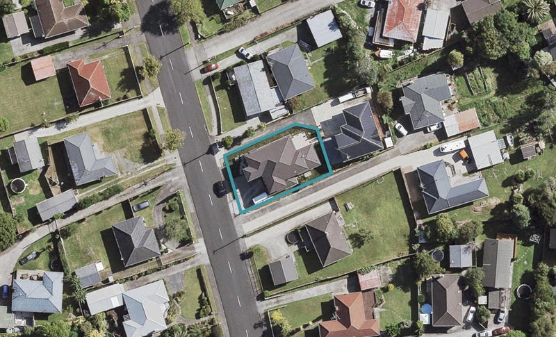 12A Fleming Street, Manurewa East, Auckland - Carousel 1