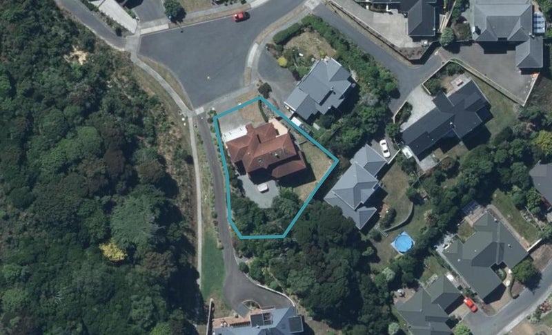 15 The Topdeck, Whitby, Porirua - Carousel 1