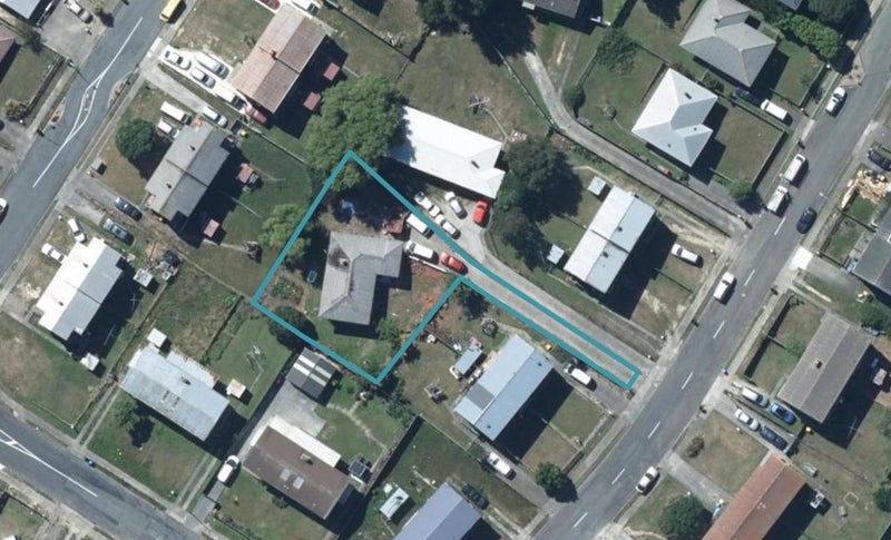 9 Westmeath Street, Waitangirua, Porirua - Carousel 1