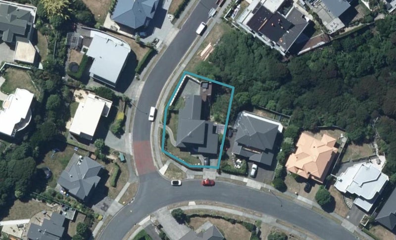 2 Saint Austell Close, Camborne, Porirua - Carousel 1