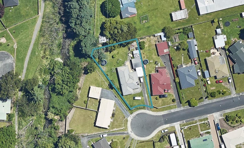 37 Clyde Street, Utuhina, Rotorua - Carousel 1