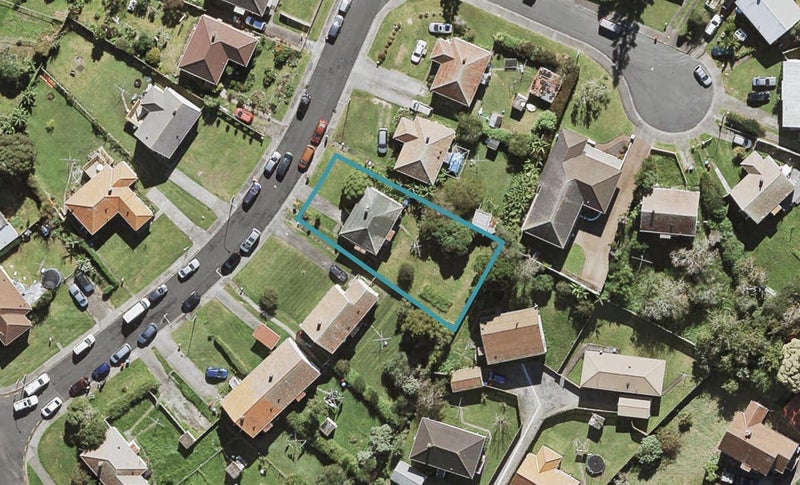 22 Elphinstone Avenue, Wesley, Auckland - Carousel 1