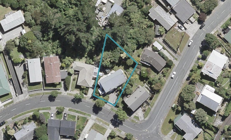 87 Lord Street, Stokes Valley, Lower Hutt - Carousel 1