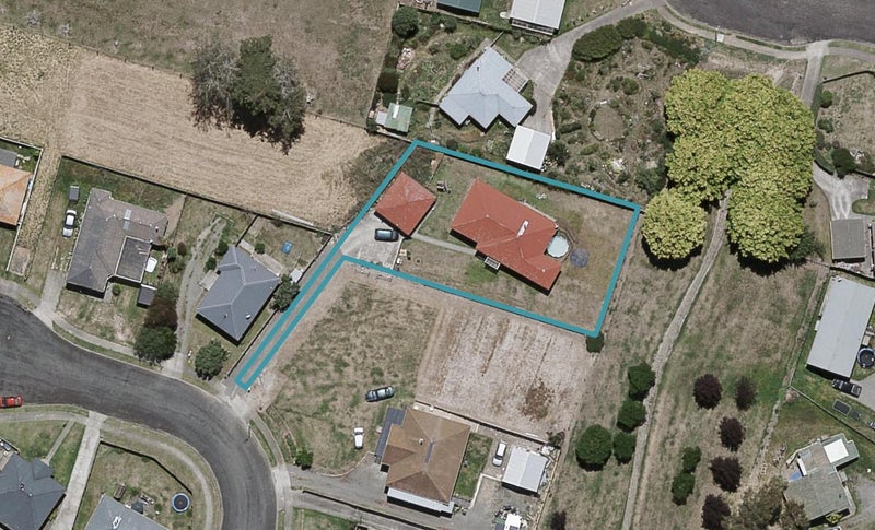 10 Kowhai Place, Waipukurau, Waipukurau - Carousel 1