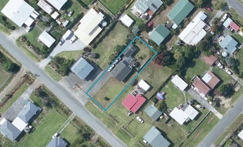 7 Weld Street, Māhia - Carousel 1