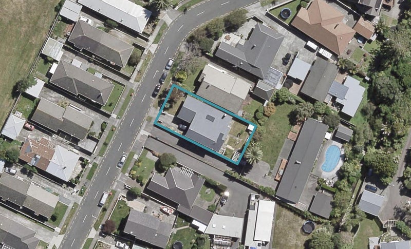 72 Wai-Iti Crescent, Woburn, Lower Hutt - Carousel 1