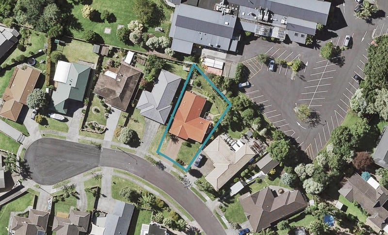 19 Woodview Rise, Botany Downs, Auckland - Carousel 1
