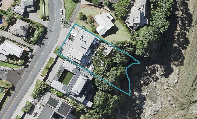 3/45 Beach Road, Castor Bay, Auckland - Carousel 1