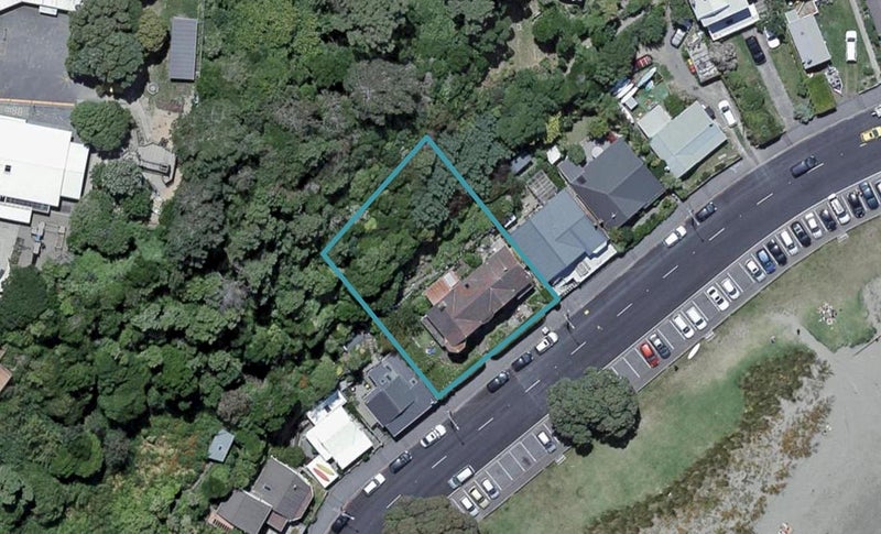 215 Marine Parade, Seatoun, Wellington - Carousel 1