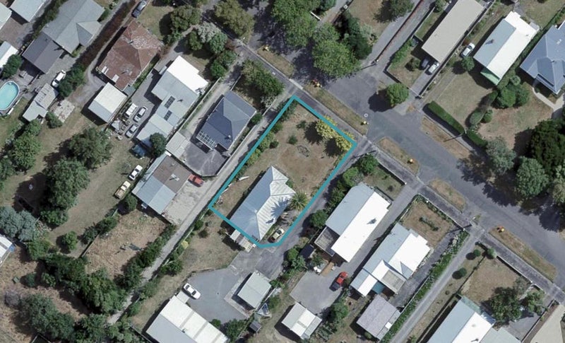 23 Clifton Avenue, Carterton, Carterton - Carousel 1