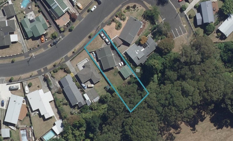 23 Fitzroy Avenue, Fitzroy, Hamilton - Carousel 1