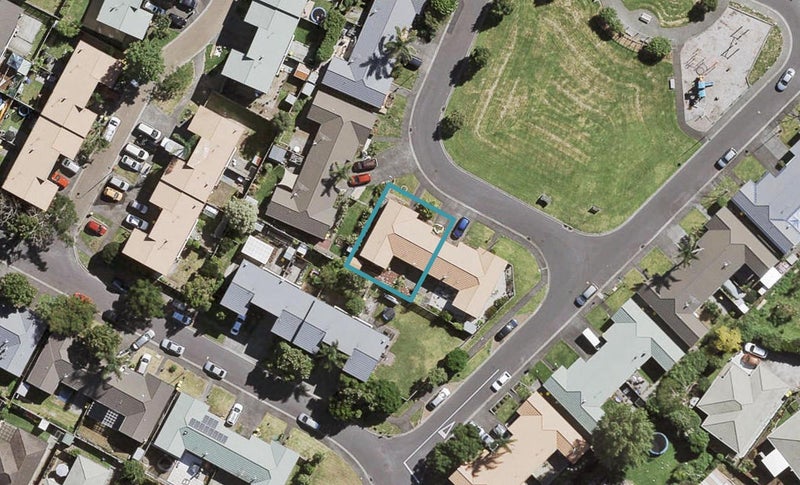 4 Lockington Avenue, Henderson, Auckland - Carousel 1
