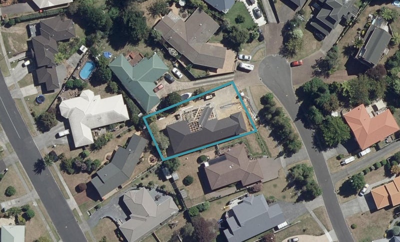 9 Silhouette Way, Western Heights, Hamilton - Carousel 1