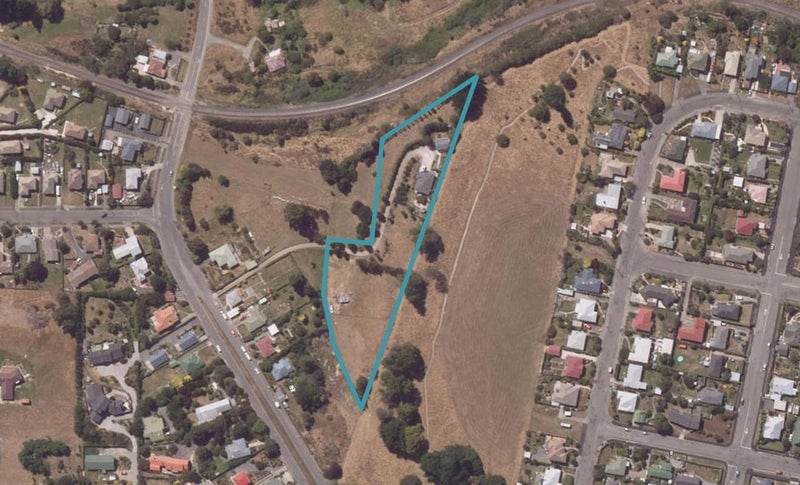 17 Solway Street, Holmes Hill, Oamaru - Carousel 1