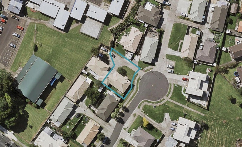 12 Serenity Place, Otara, Auckland - Carousel 1
