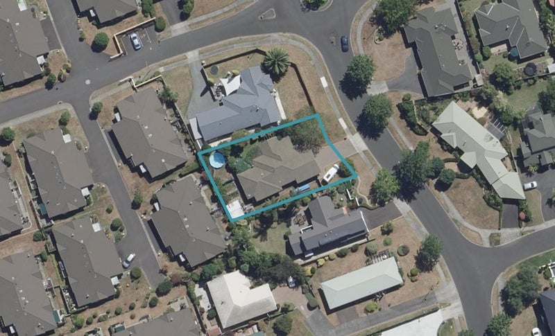 12 Bramley Drive, Rototuna, Hamilton - Carousel 1