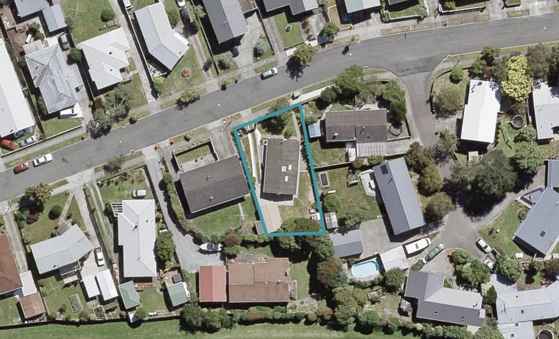 24 Kentucky Street, Totara Park, Upper Hutt - Carousel 1