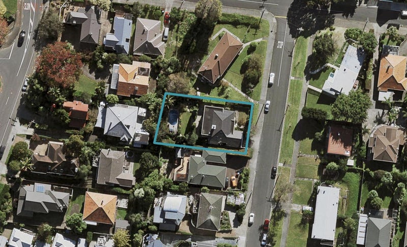 42 Spencer Street, Remuera, Auckland - Carousel 1