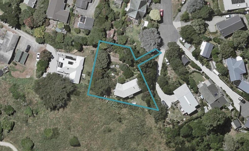 12 Whareroa Road, Raumati South, Paraparaumu - Carousel 1