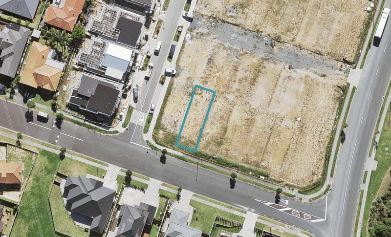 54 Rush Creek Drive, Westgate, Auckland - Carousel 1