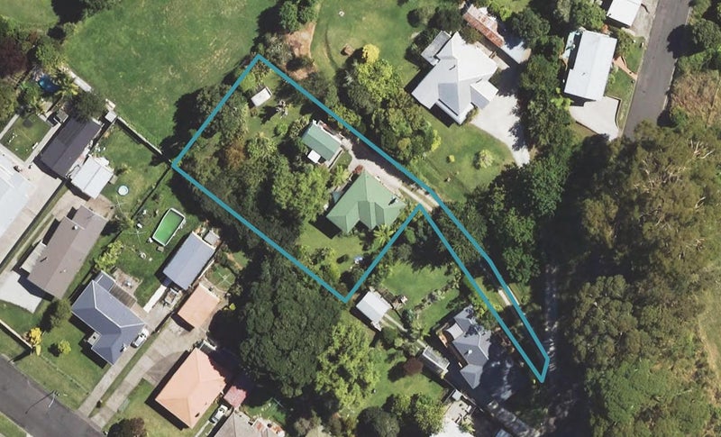 16 Argyll Street, Mangapapa, Gisborne - Carousel 1