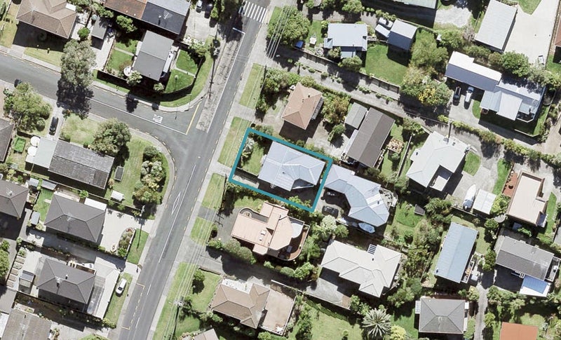 25 Stanmore Bay Road, Stanmore Bay, Whangaparaoa - Carousel 1