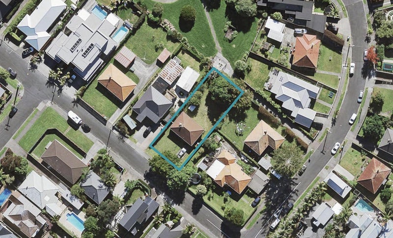 35 Regina Street, Westmere, Auckland - Carousel 1