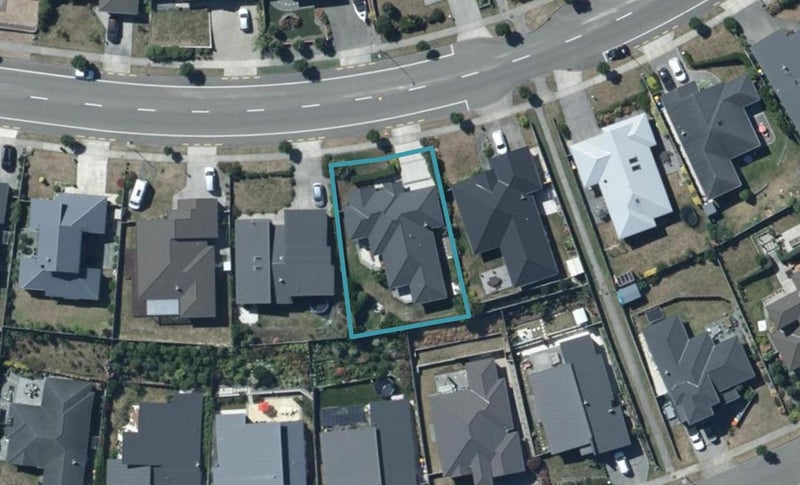 75 Aotea Drive, Aotea, Porirua - Carousel 1