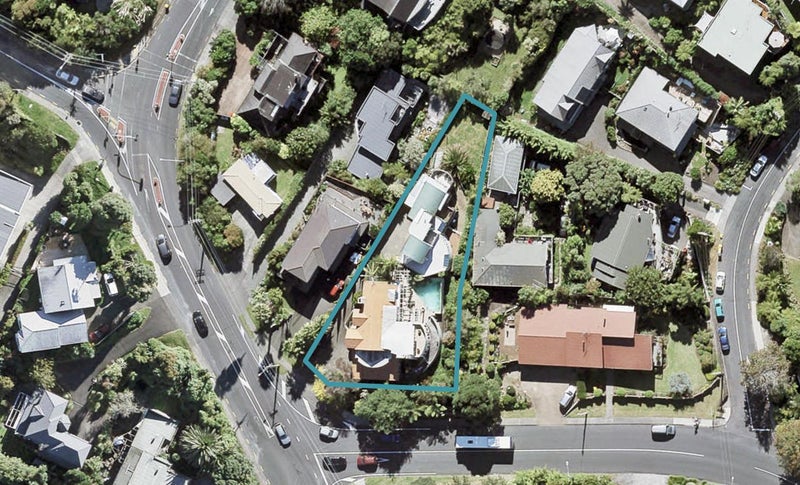 1/29 Valley Road, Browns Bay, Auckland - Carousel 1