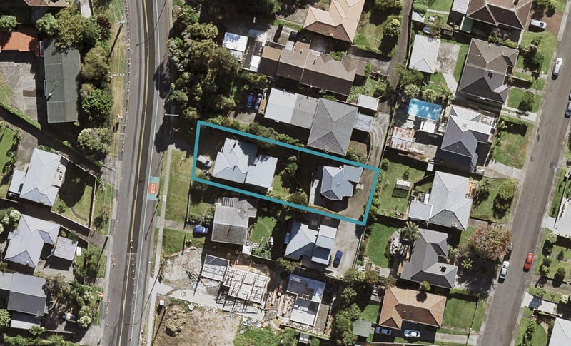 2/87 Lake Road, Northcote, Auckland - Carousel 1