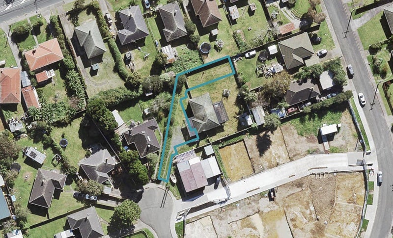 7E Mavis Place, Beach Haven, Auckland - Carousel 1