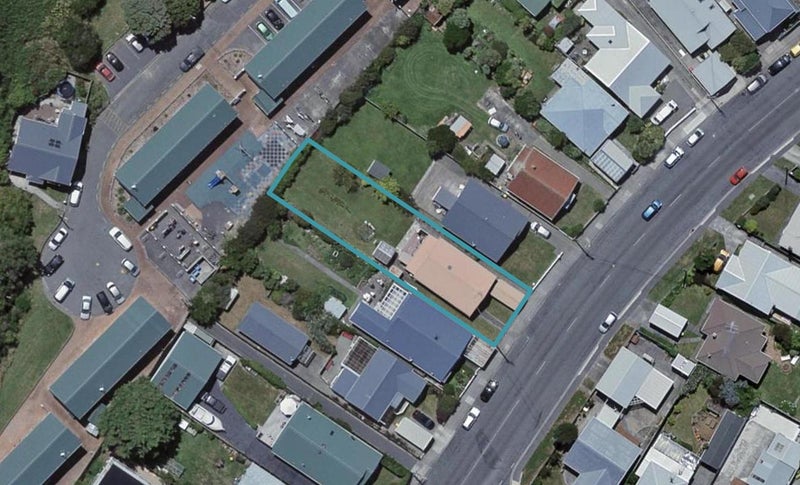 65 Tauhinu Road, Miramar, Wellington - Carousel 1