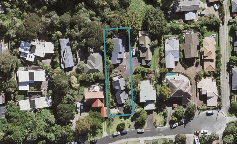 2/14 Zion Road, Birkenhead, Auckland - Carousel 1