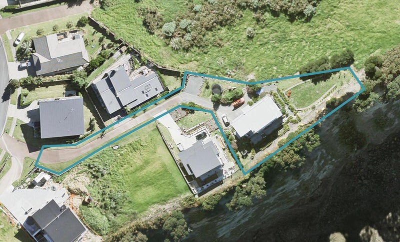 49 Hawaiian Parade, Arkles Bay, Whangaparaoa - Carousel 1