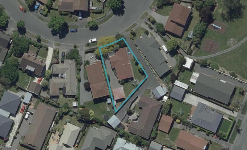 1/36A Camberwell Place, Avonhead, Christchurch - Carousel 1