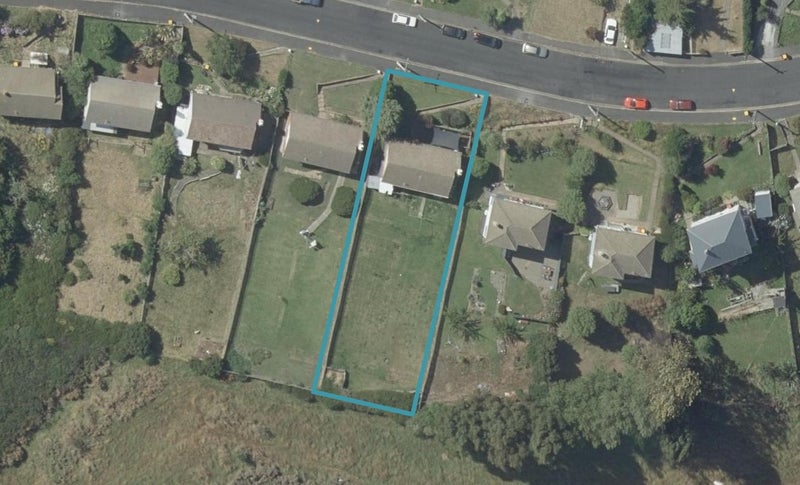 84 Panmure Avenue, Calton Hill, Dunedin - Carousel 1