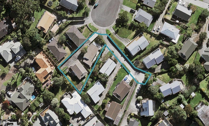 1/15 Exeter Place, Unsworth Heights, Auckland - Carousel 1